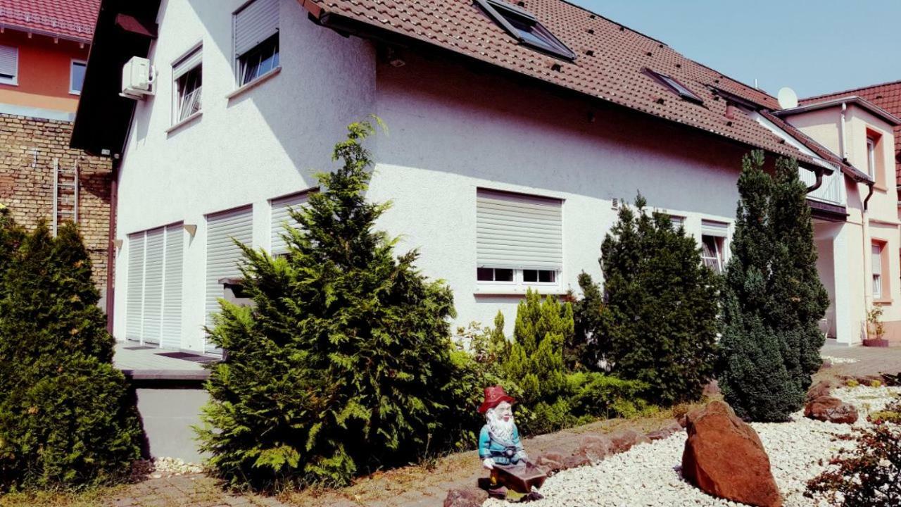 White House 'Privatzimmer' MHG Exterior photo